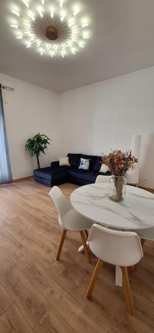 Faby & Fra Apartments Livourne Extérieur photo
