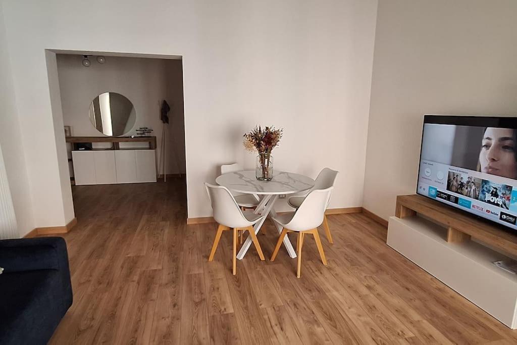 Faby & Fra Apartments Livourne Extérieur photo